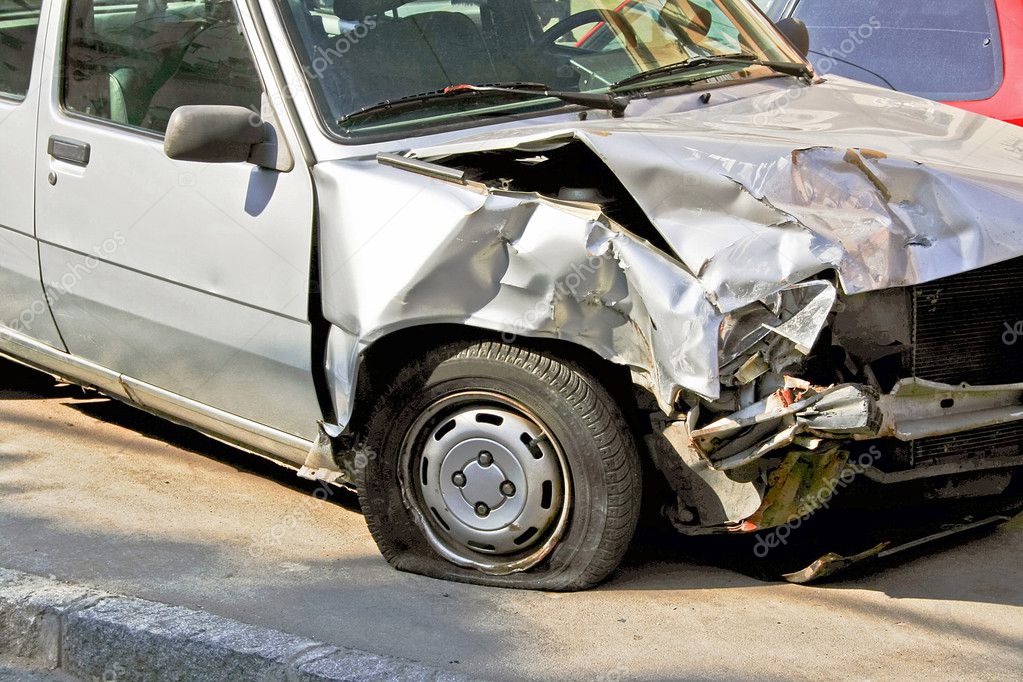 Front end car damages. Before coming to Mikes.